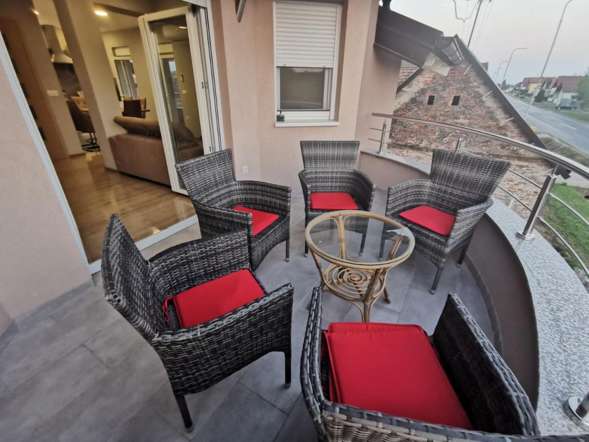 Apartman Bozur **** Satnica Dakovacka Екстер'єр фото