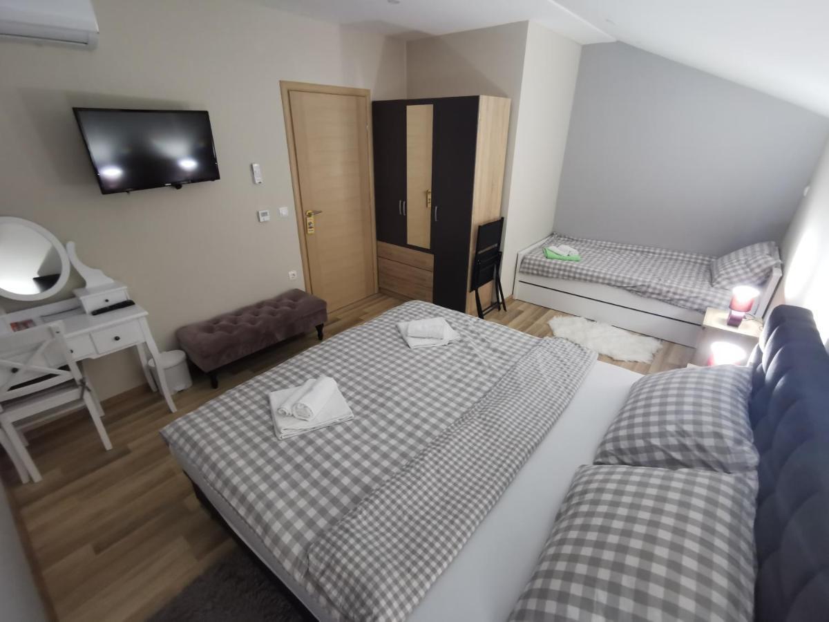 Apartman Bozur **** Satnica Dakovacka Екстер'єр фото