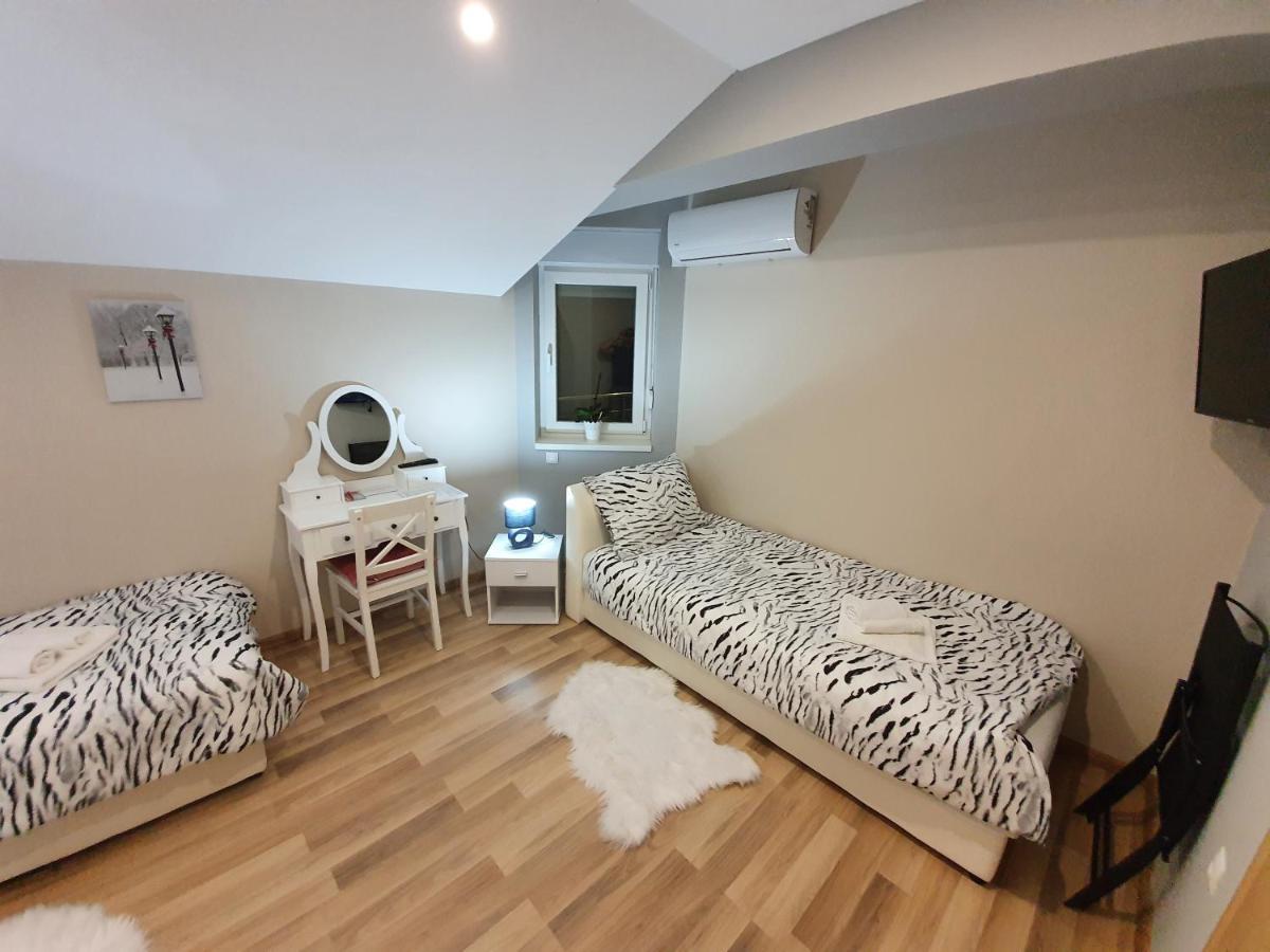 Apartman Bozur **** Satnica Dakovacka Екстер'єр фото